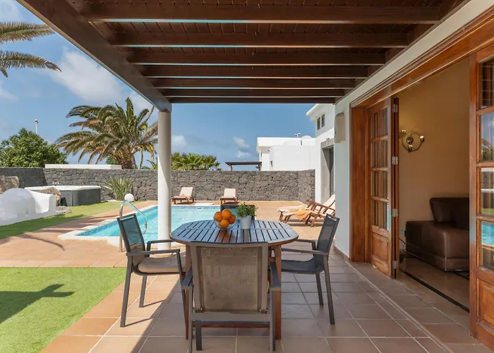 Carabela 83 Playa Blanca (Lanzarote)