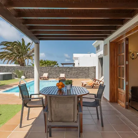 Carabela 83 Playa Blanca (Lanzarote)